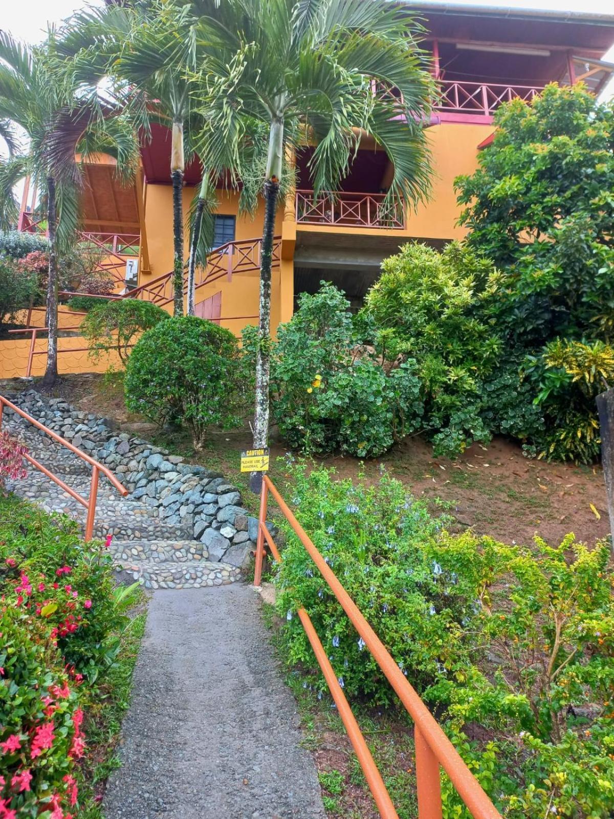 Castara Bliss Vacation Apartments Tobago Esterno foto